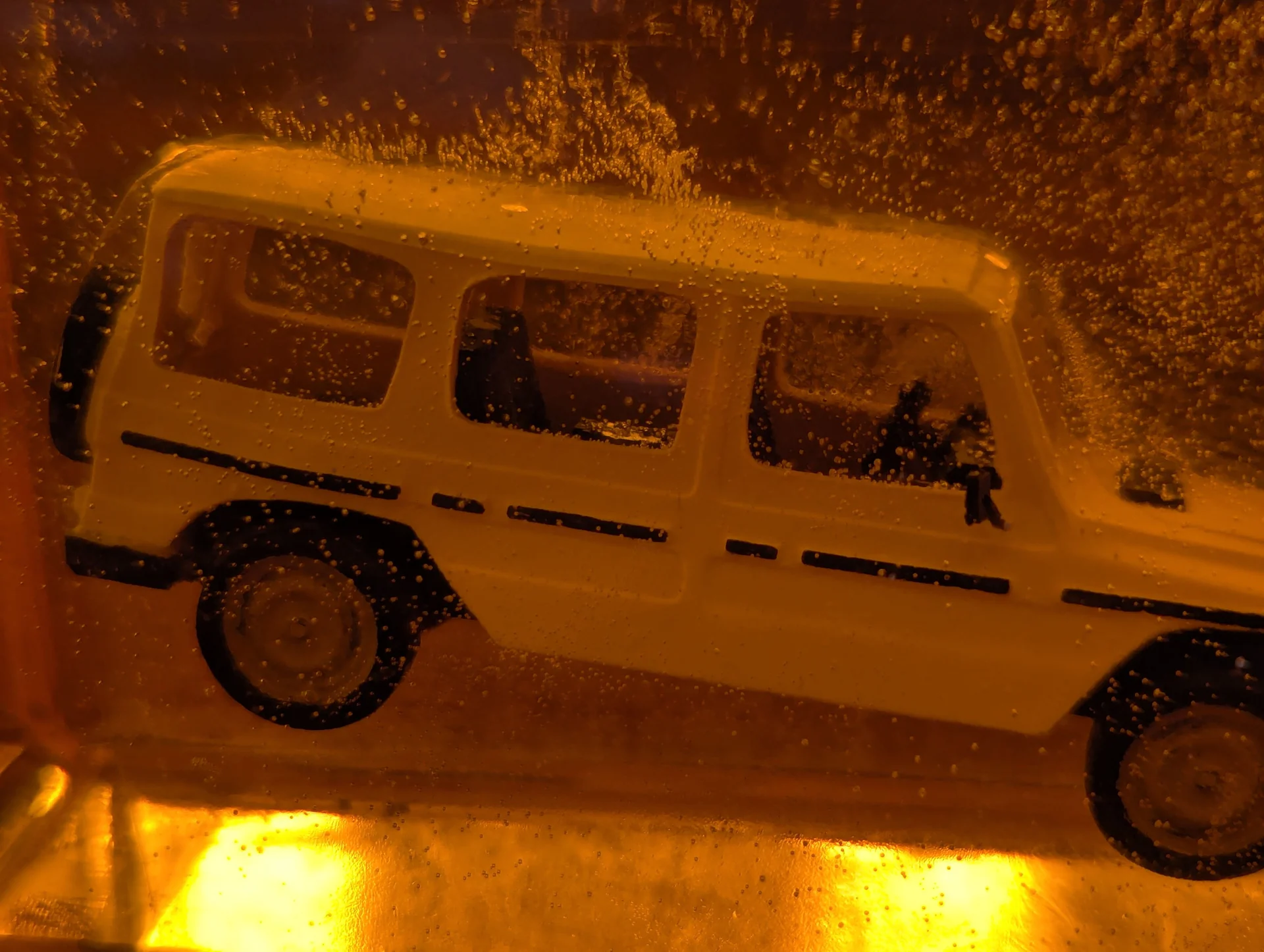 Модель Mercedes-Benz G-Class в смоле - миниатюра 4