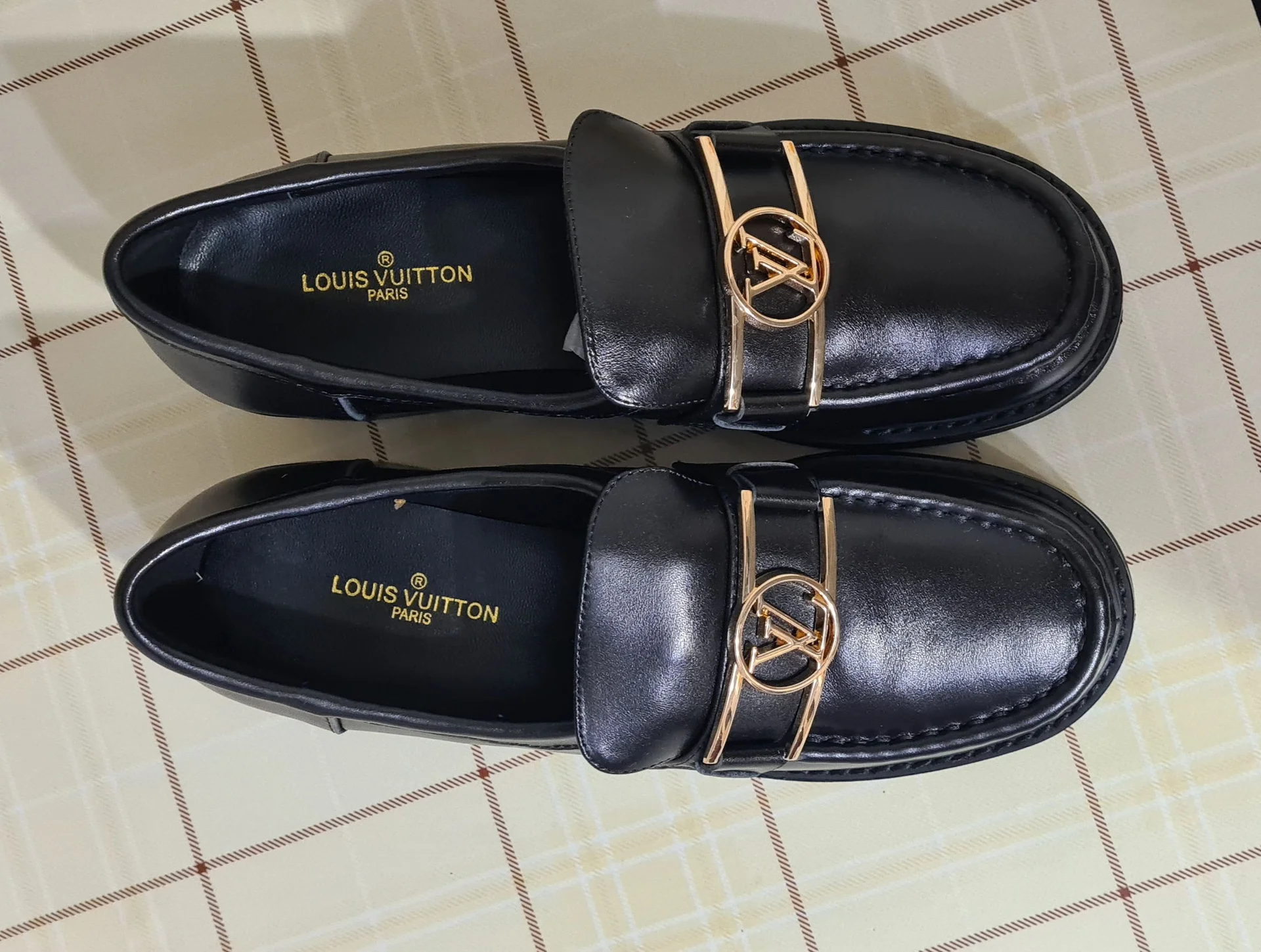 Лоферы женские Louis Vuitton - изображение 1