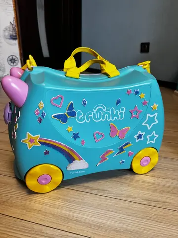 Детский чемодан каталка trunki единорог