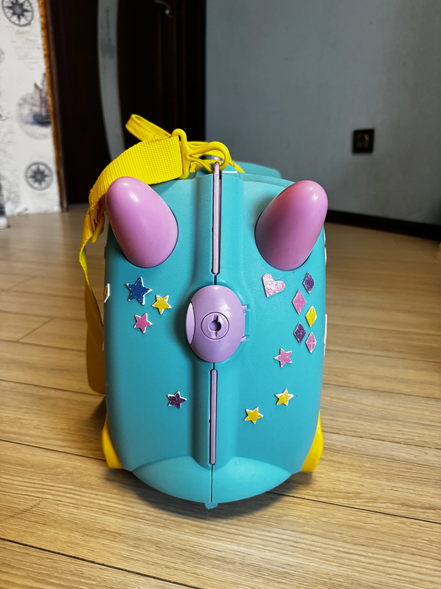 Детский чемодан каталка trunki единорог - миниатюра 2