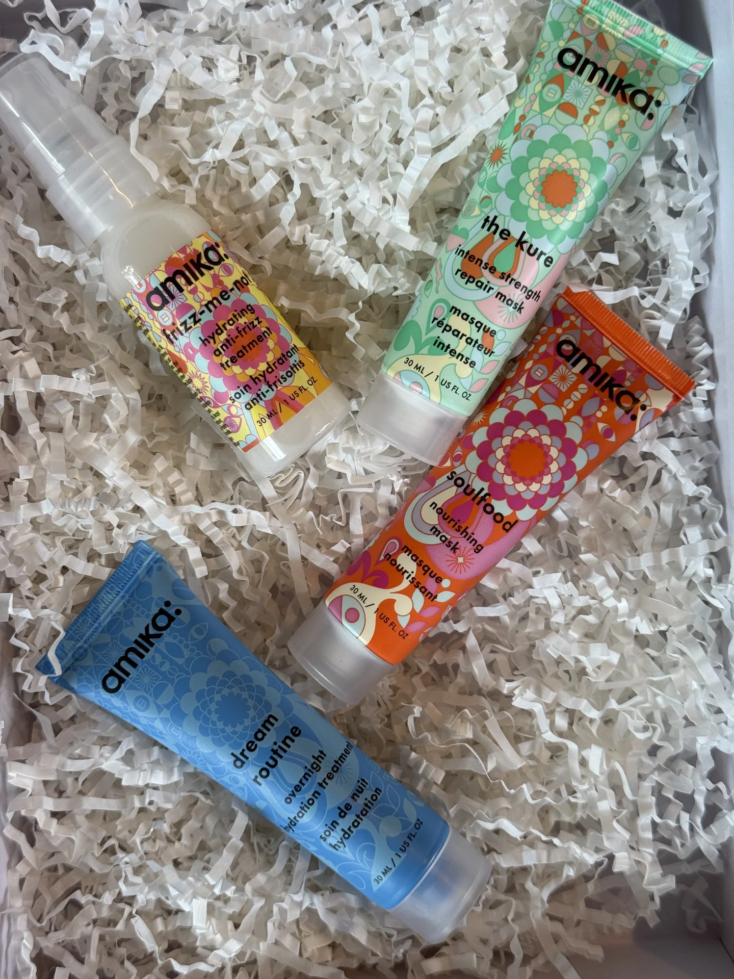 Уход за волосами: Color wow, amika, olaplex