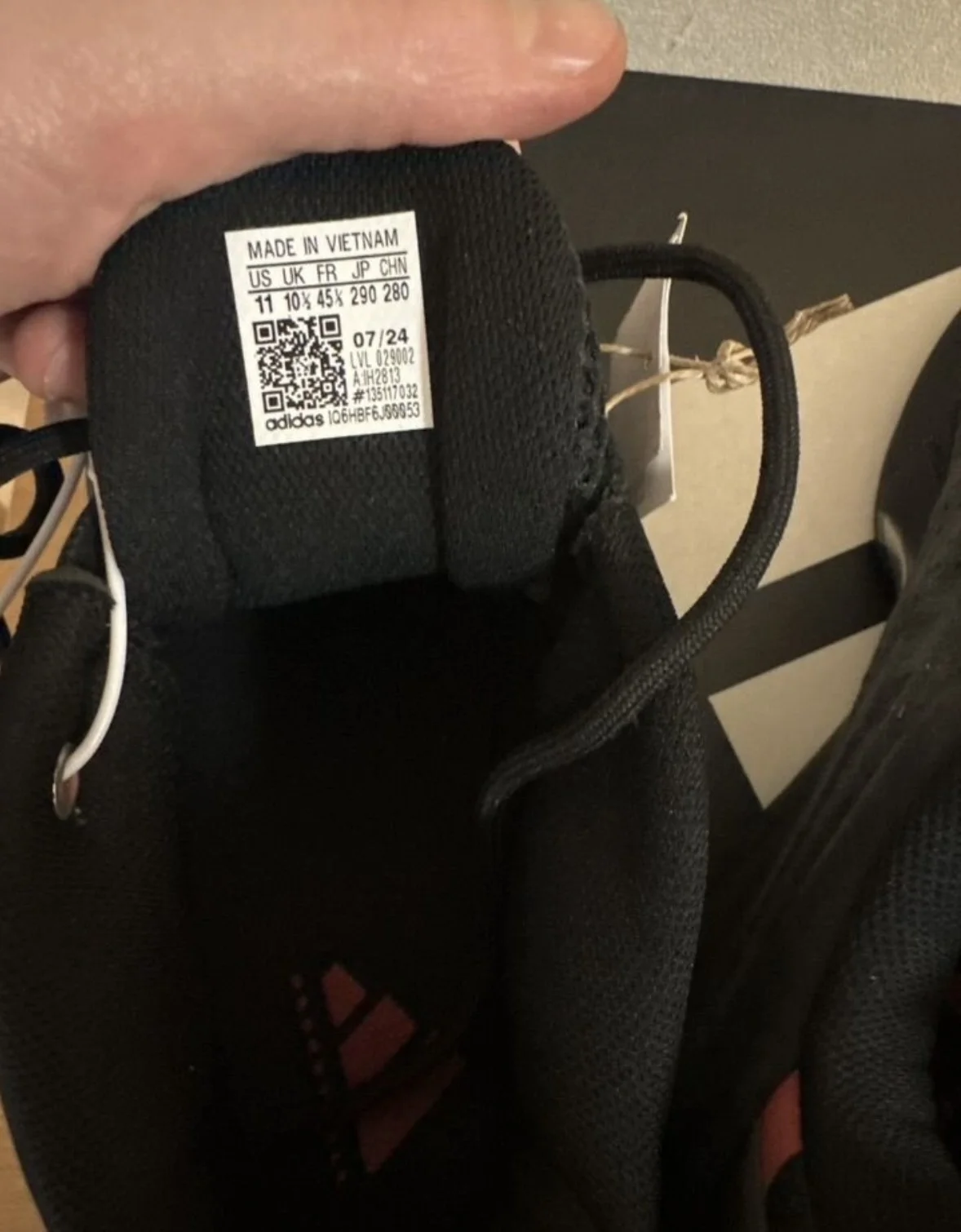 Кроссовки Adidas Nova IlInfinity Core Carbon - миниатюра 2