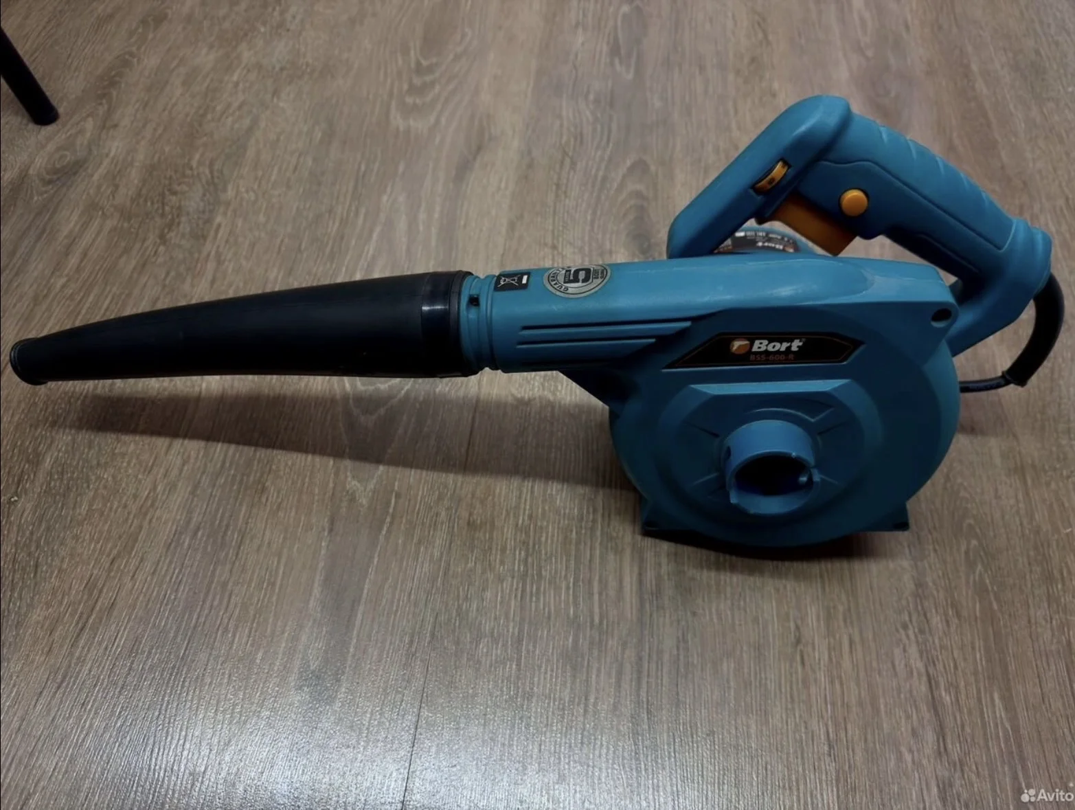 Электрическая воздуходувка Bort BSS-600-R - миниатюра 2