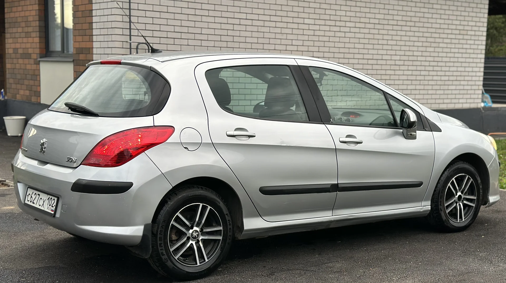 Peugeot 308 - миниатюра 6
