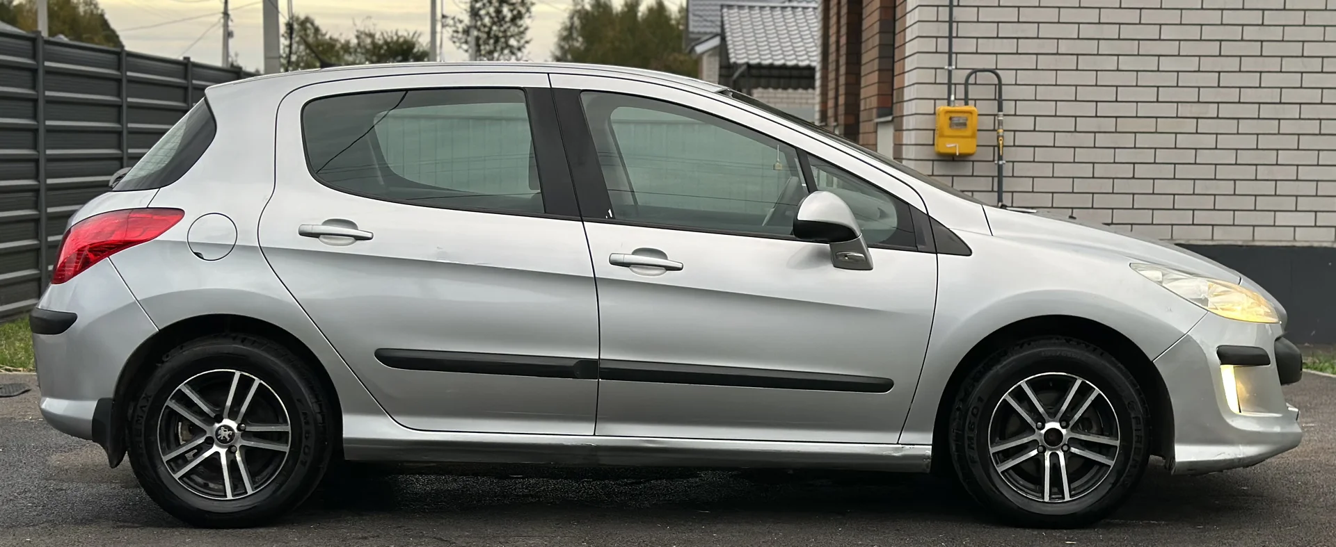 Peugeot 308 - миниатюра 13