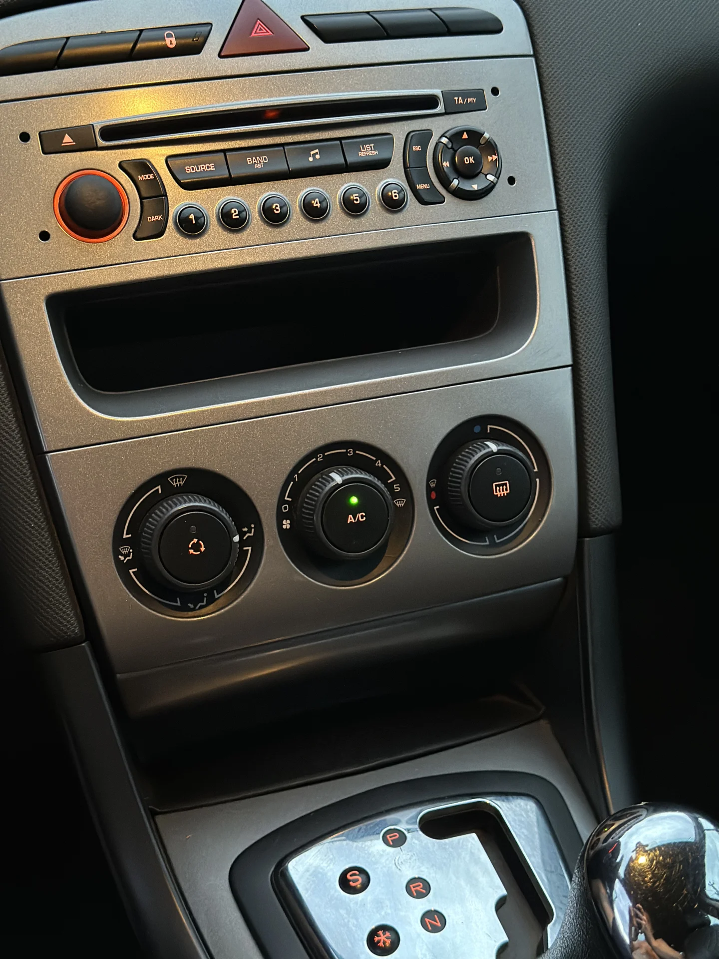 Peugeot 308 - миниатюра 35