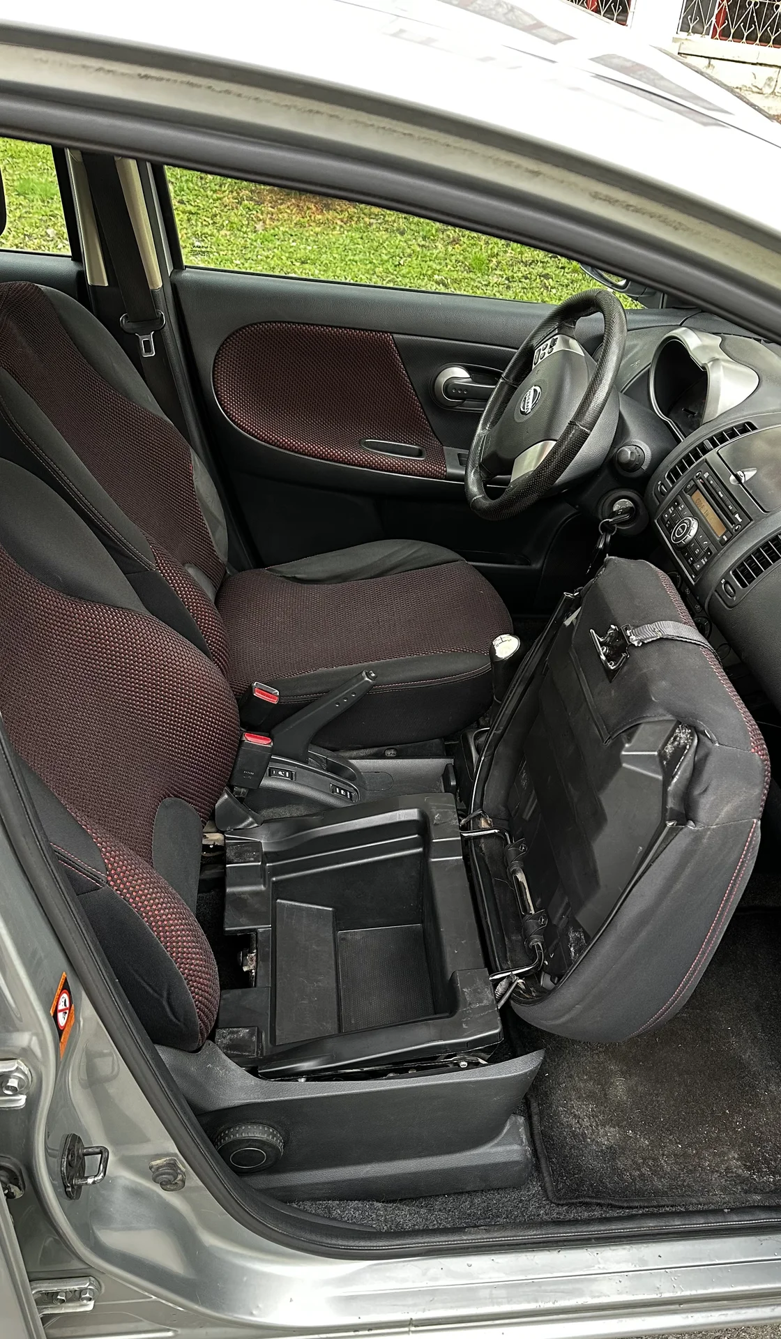 Nissan Note - миниатюра 10