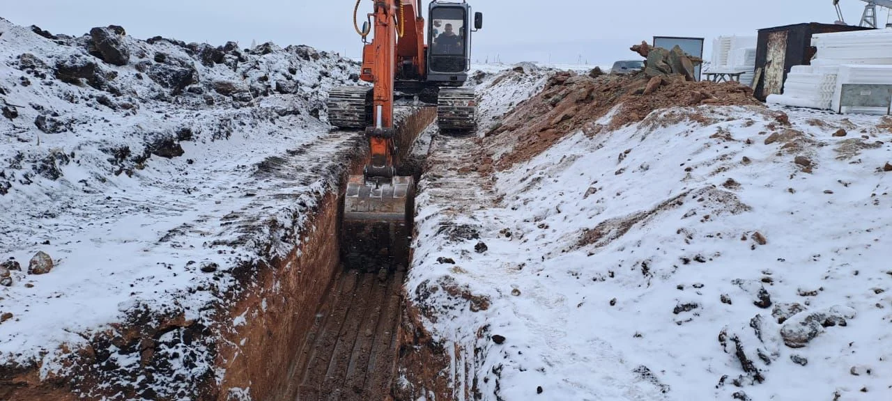 Экскаватор Hitachi EX200LC-2 - миниатюра 2