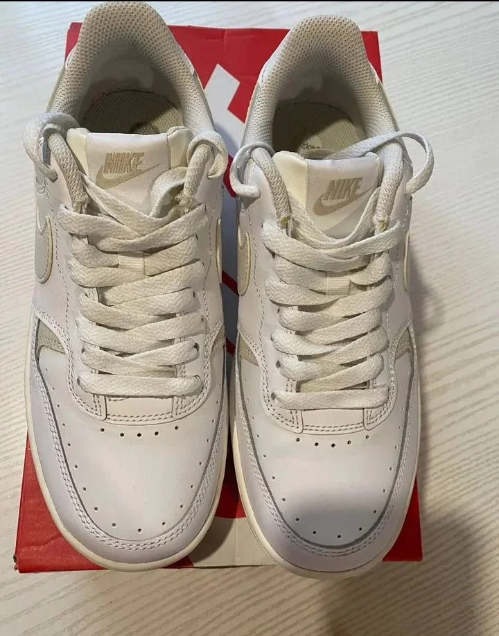 Кроссовки nike женские - миниатюра 2
