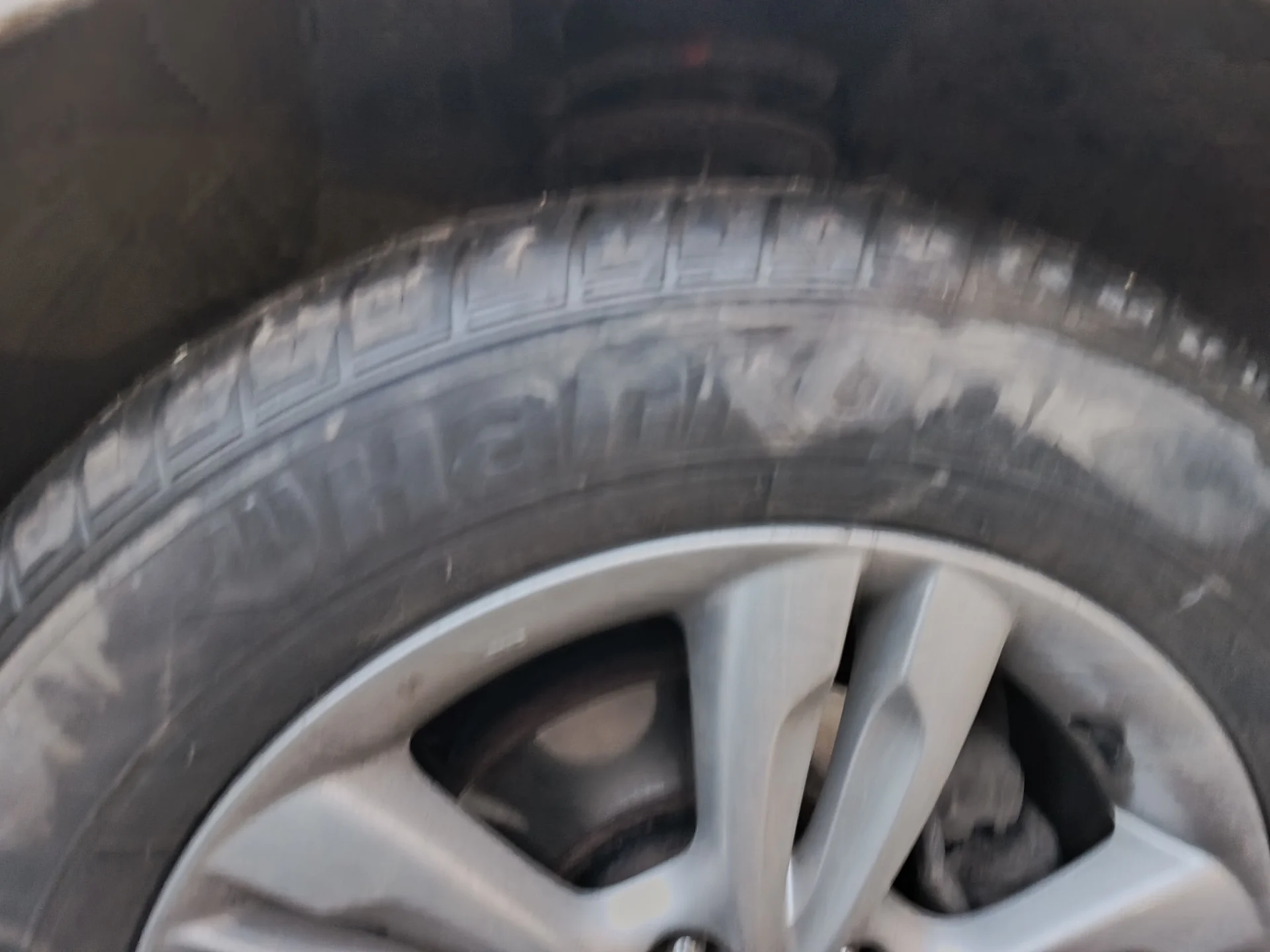Резина r16 continental 4x4 215/70 - миниатюра 5