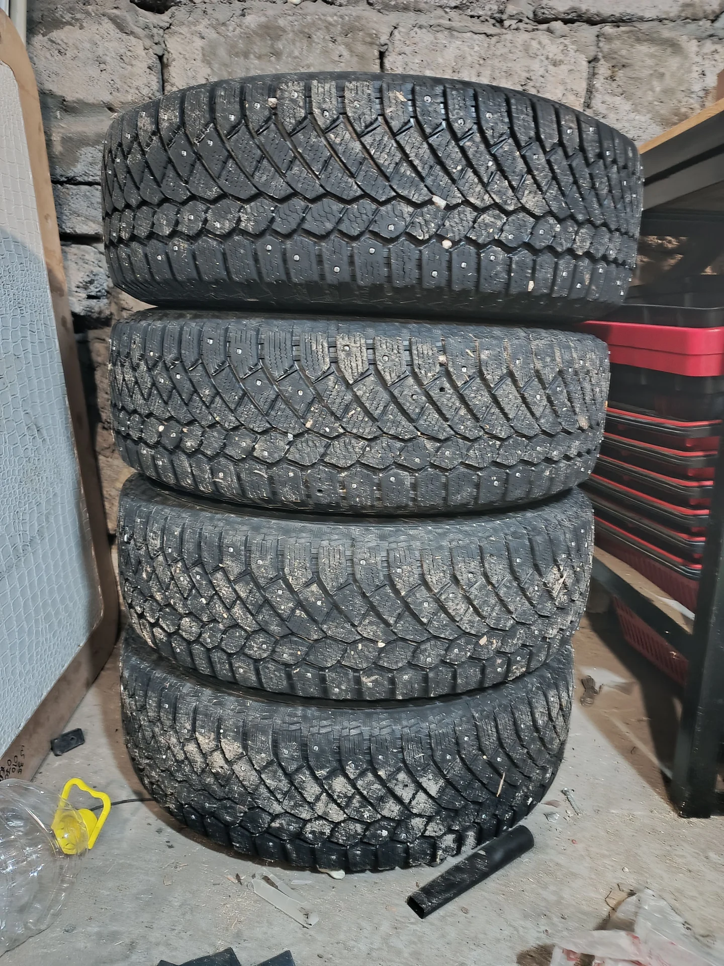 Резина r16 continental 4x4 215/70 - миниатюра 6