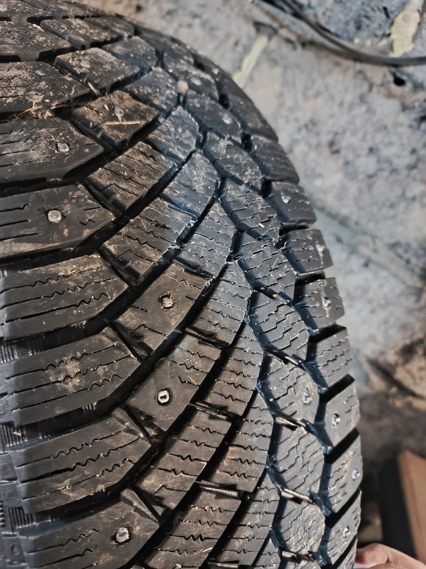 Резина r16 continental 4x4 215/70 - миниатюра 11