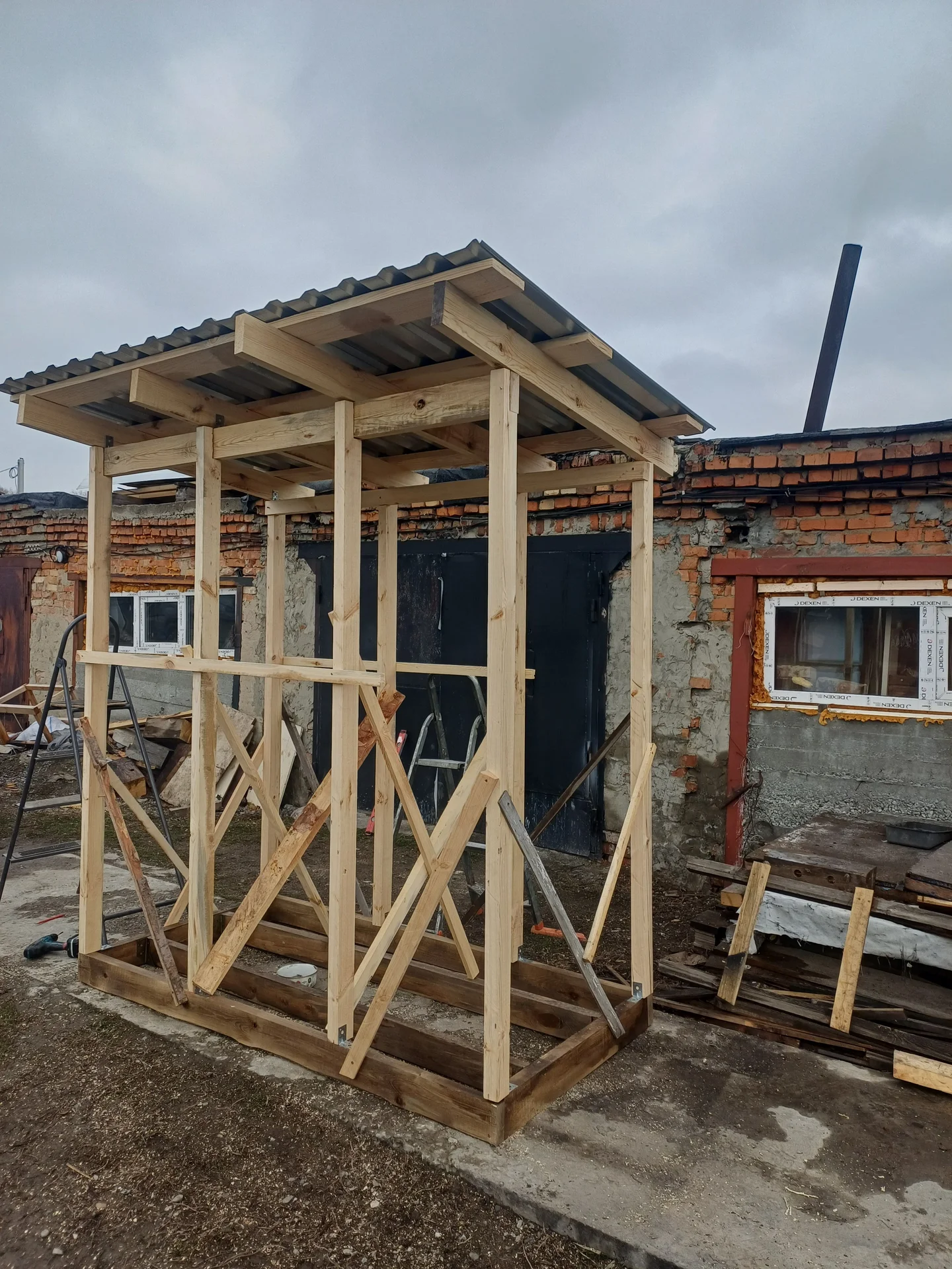 Продам хоз блок размер 1на2 - миниатюра 3