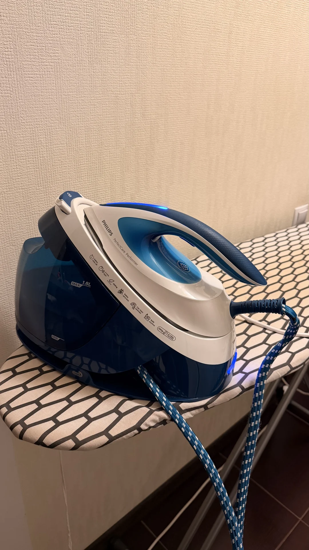Парогенератор Philips PerfectCare Performer GC8723 - изображение 1