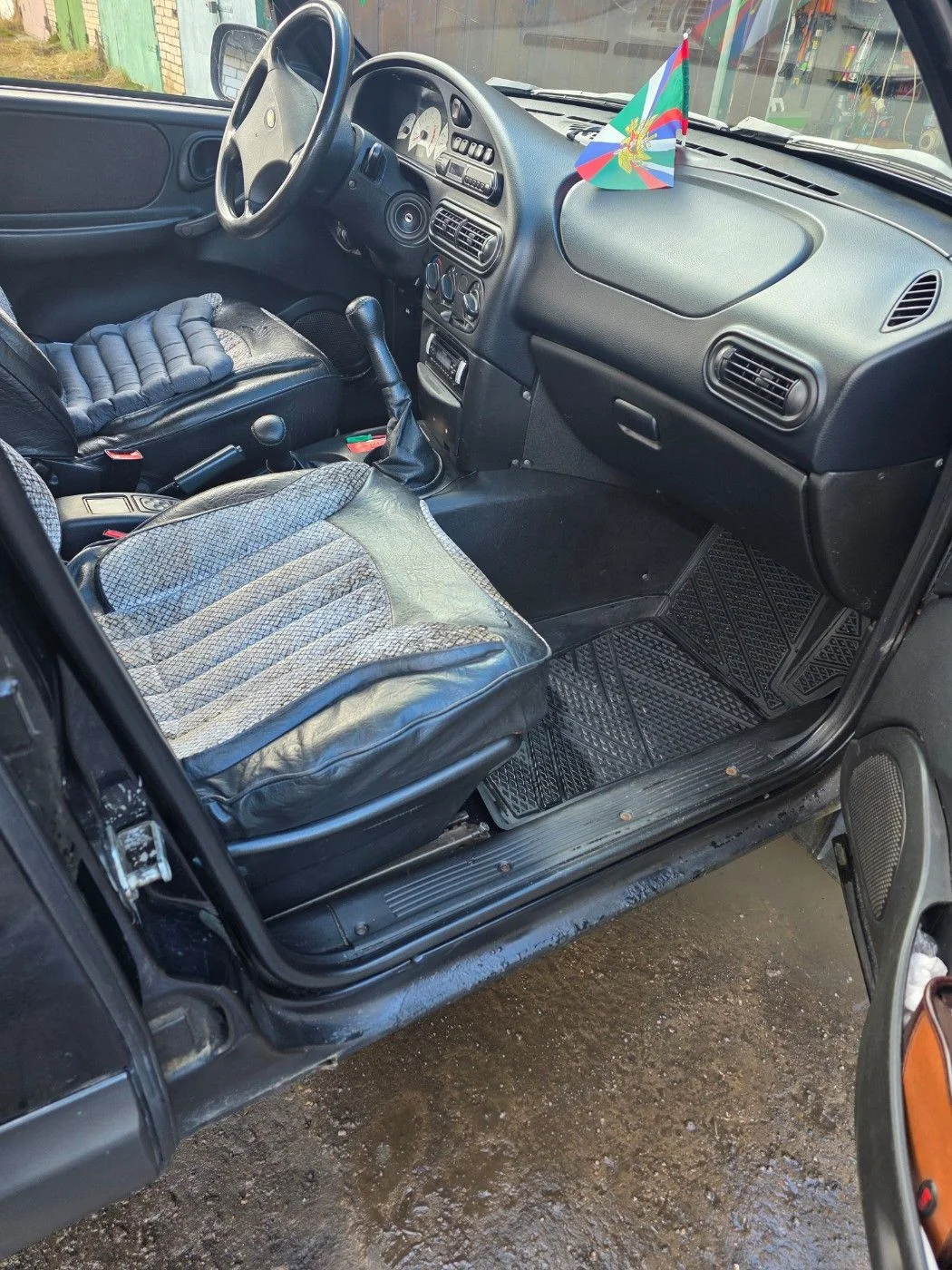 Chevrolet Niva 1.7 МТ, 2006г., 349000км. - миниатюра 18