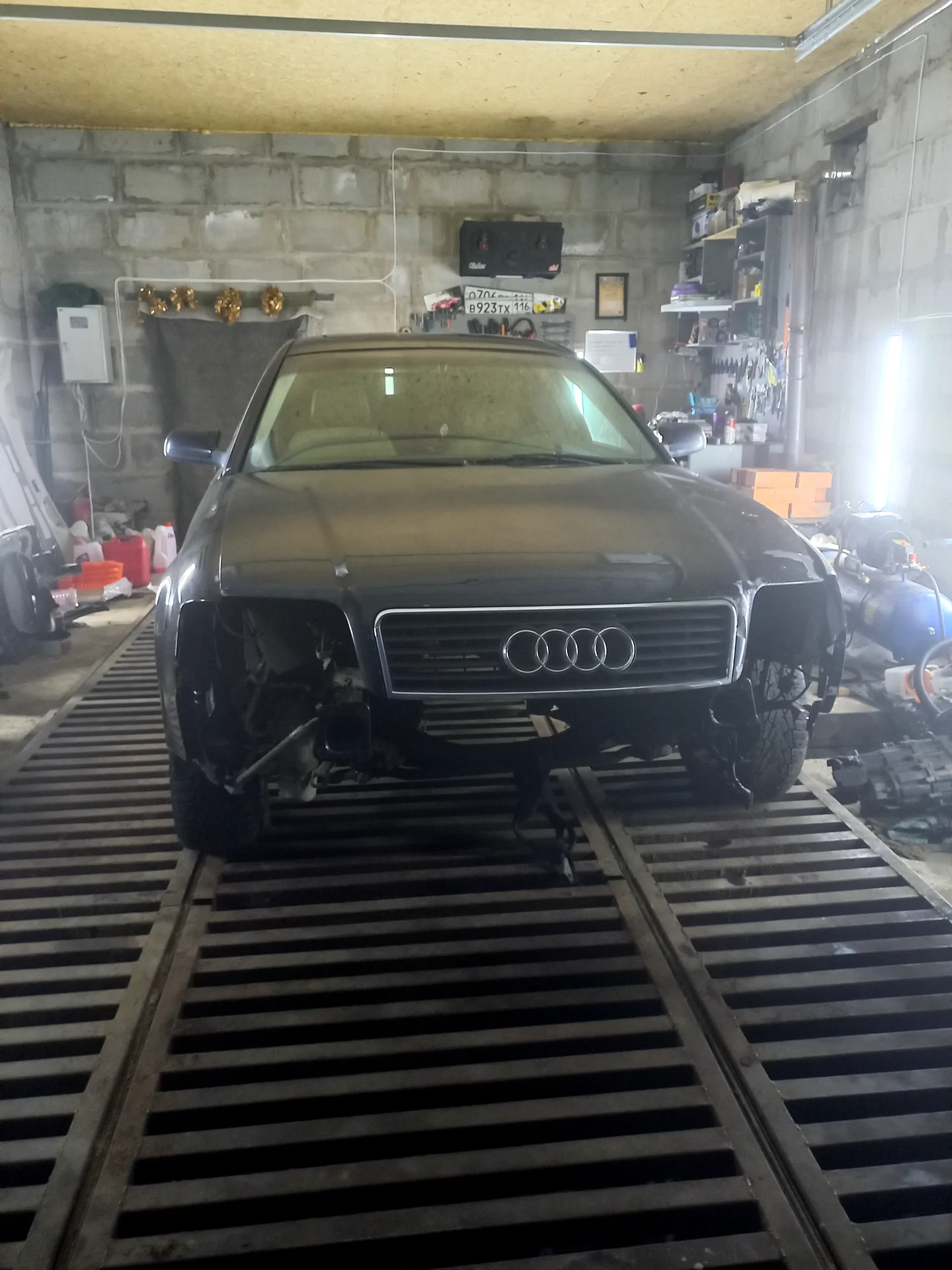Audi a6c5 - изображение 1