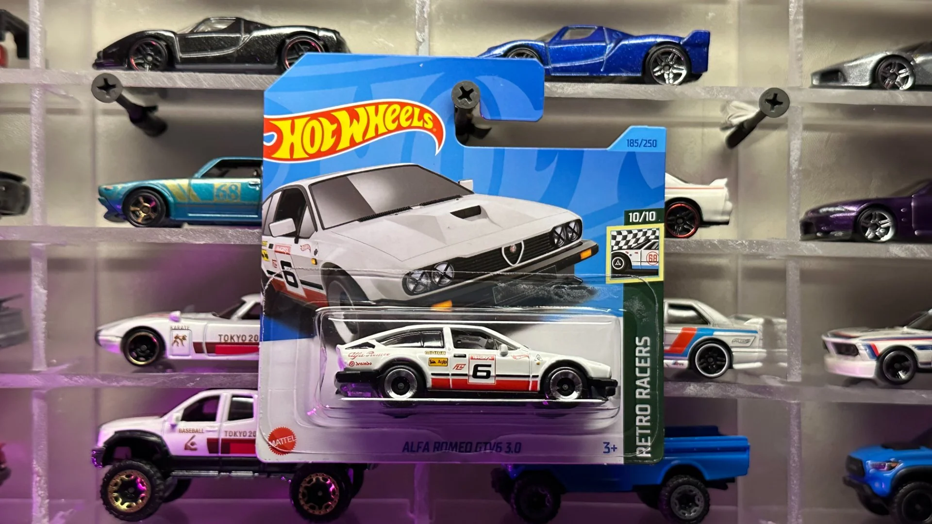 Hot Wheels Alfa Romeo GTV6 3.0 - изображение 1