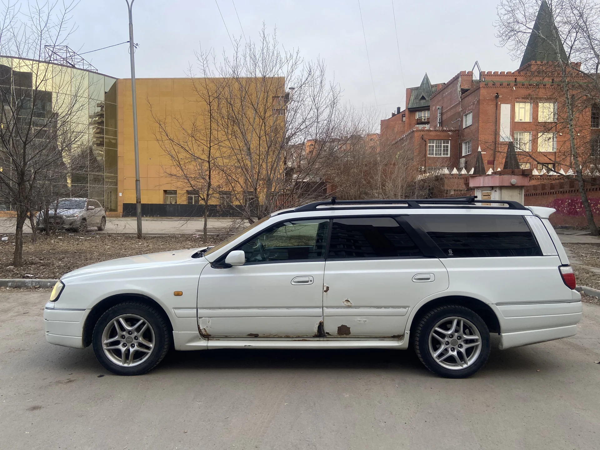 Nissan Stagea - миниатюра 5