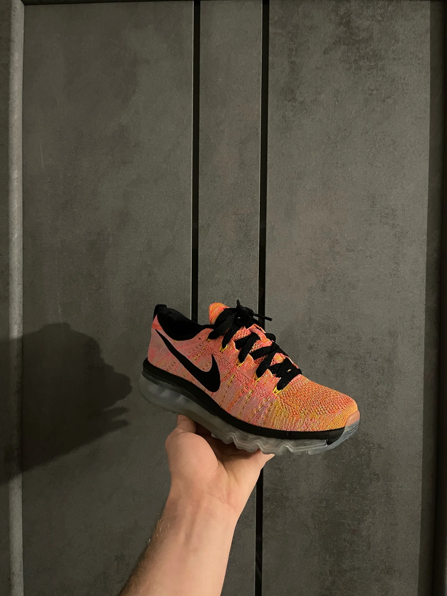 Кроссовки Nike Flyknit Max - миниатюра 2