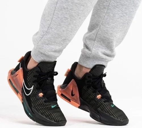 Кроссовки Nike LeBron - миниатюра 6