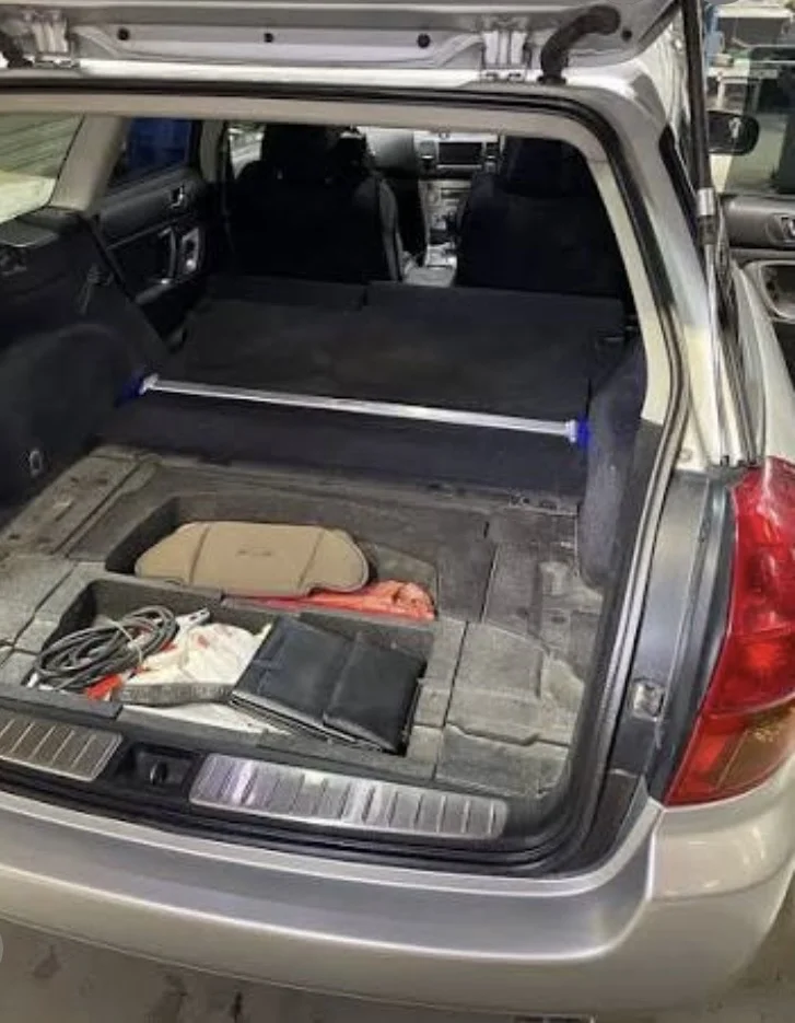 Обшивка багажника Subaru outback bp - изображение 1