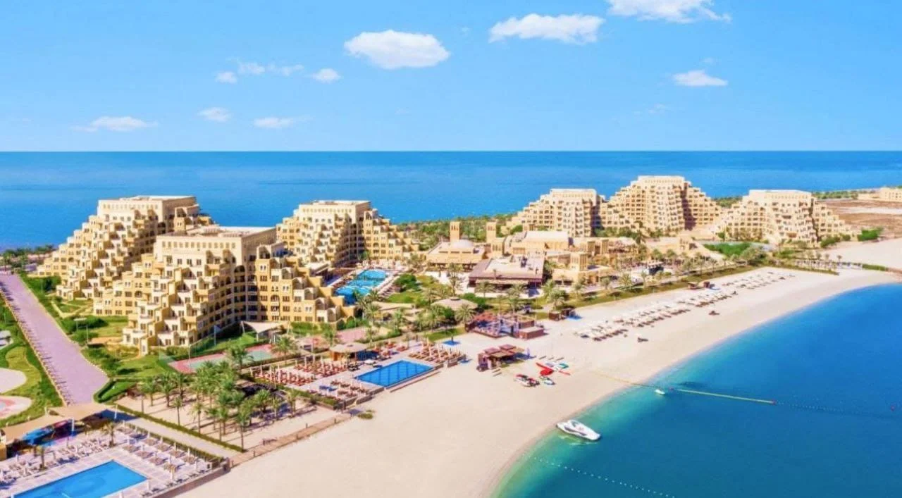 Огромная 1BR (110 м²) на первой линии моря — Bab Al Bahr (Al Marjan) - изображение 1