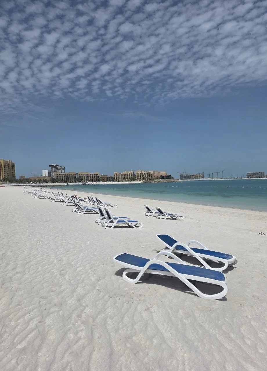 Огромная 1BR (110 м²) на первой линии моря — Bab Al Bahr (Al Marjan) - миниатюра 8