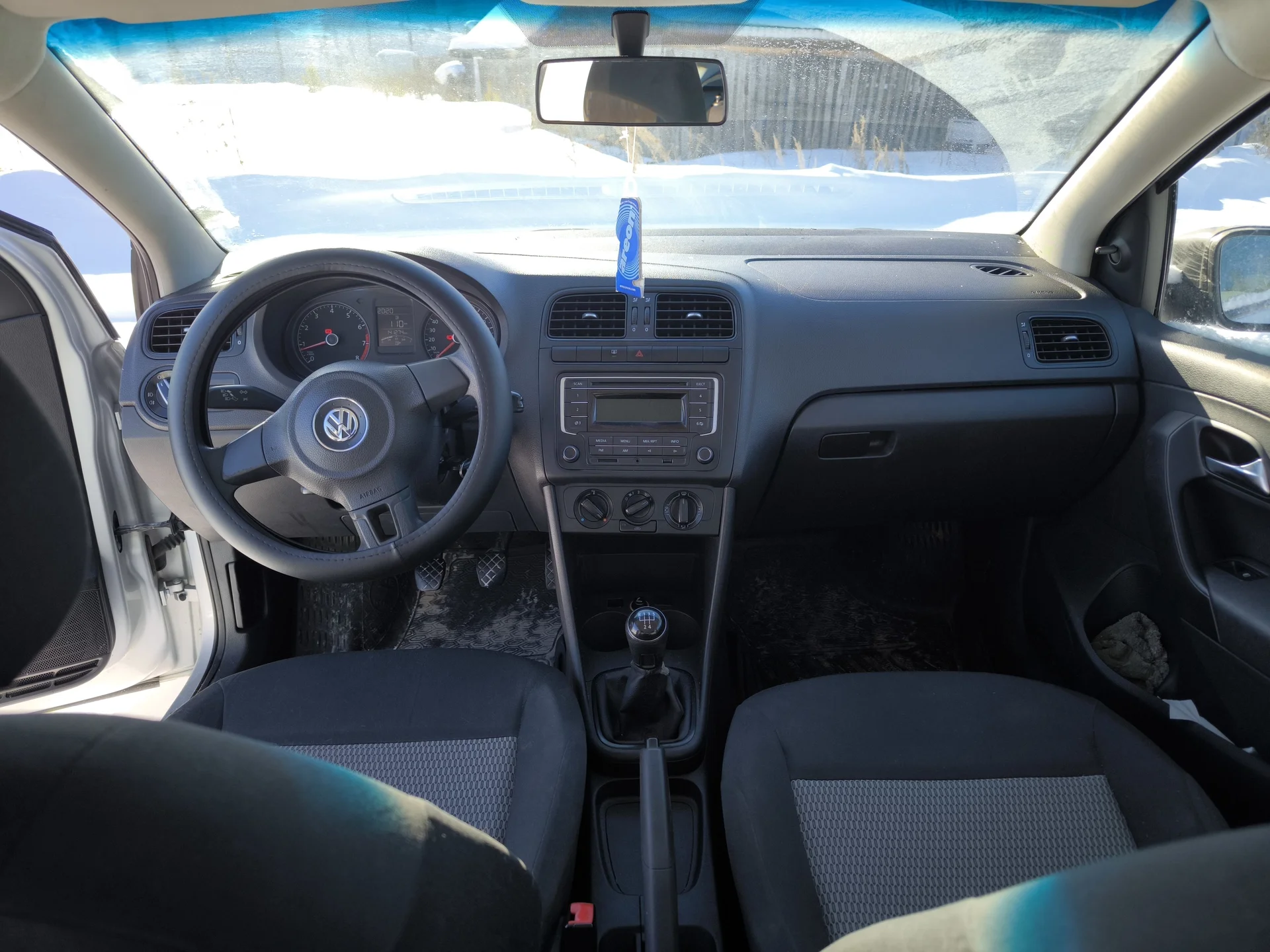 Volkswagen Polo 1.6 МТ, 2014, 118 000 км - миниатюра 6