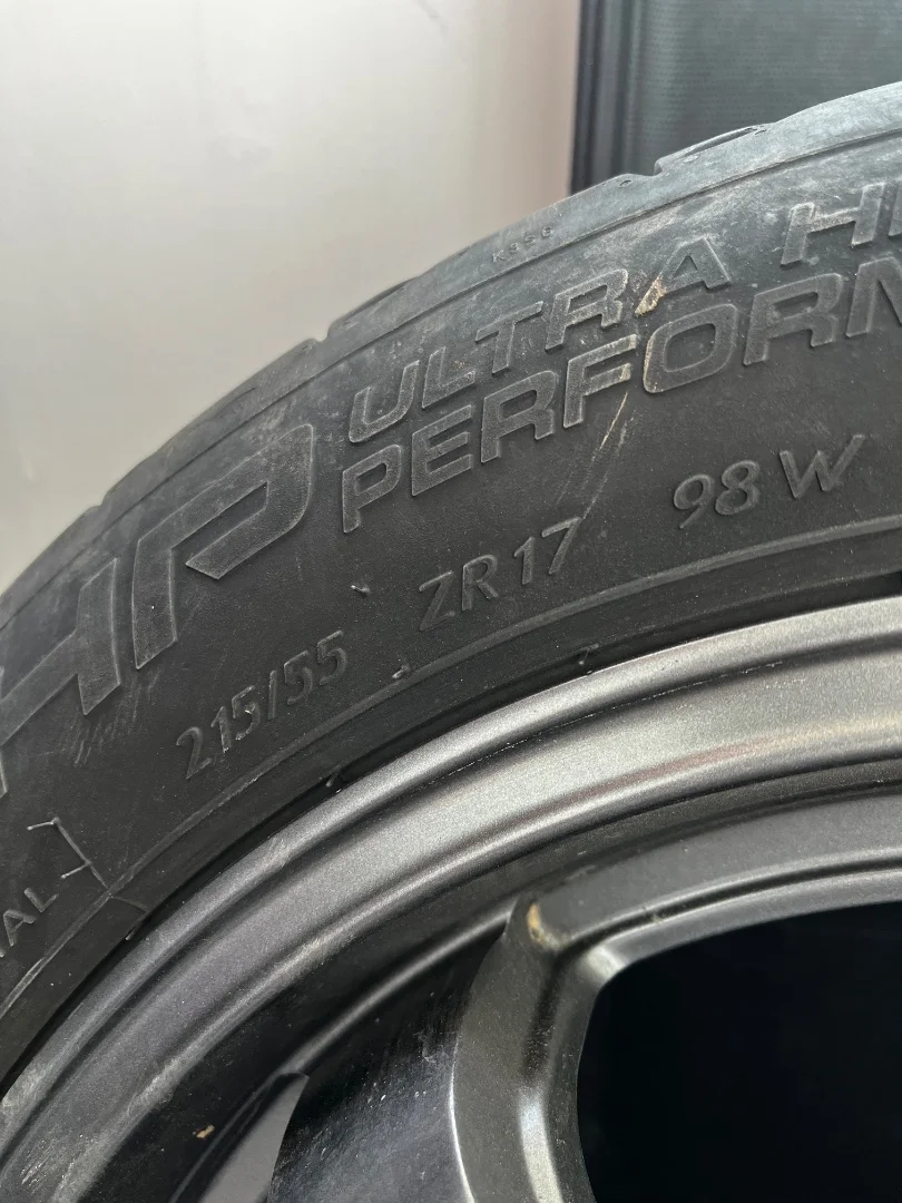 Летние шины 215/55 R17 - миниатюра 3