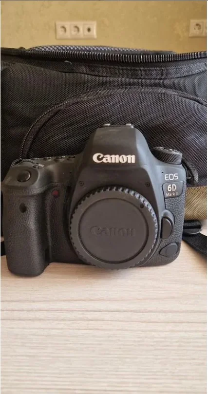 Фотоаппарат Canon EOS 6D Mark 2 - изображение 1
