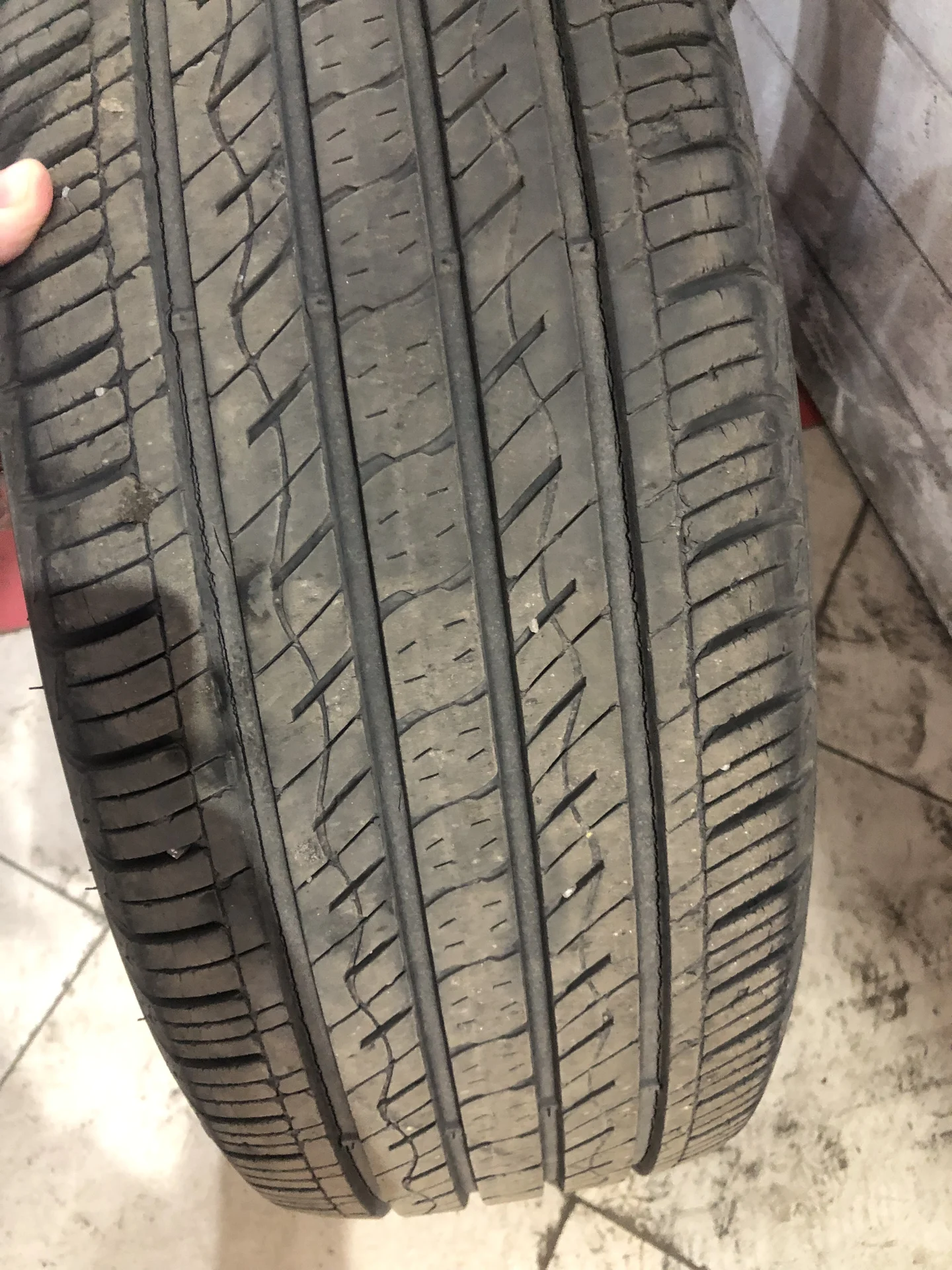 Летняя резина 225/55 R18 Kumho - миниатюра 3