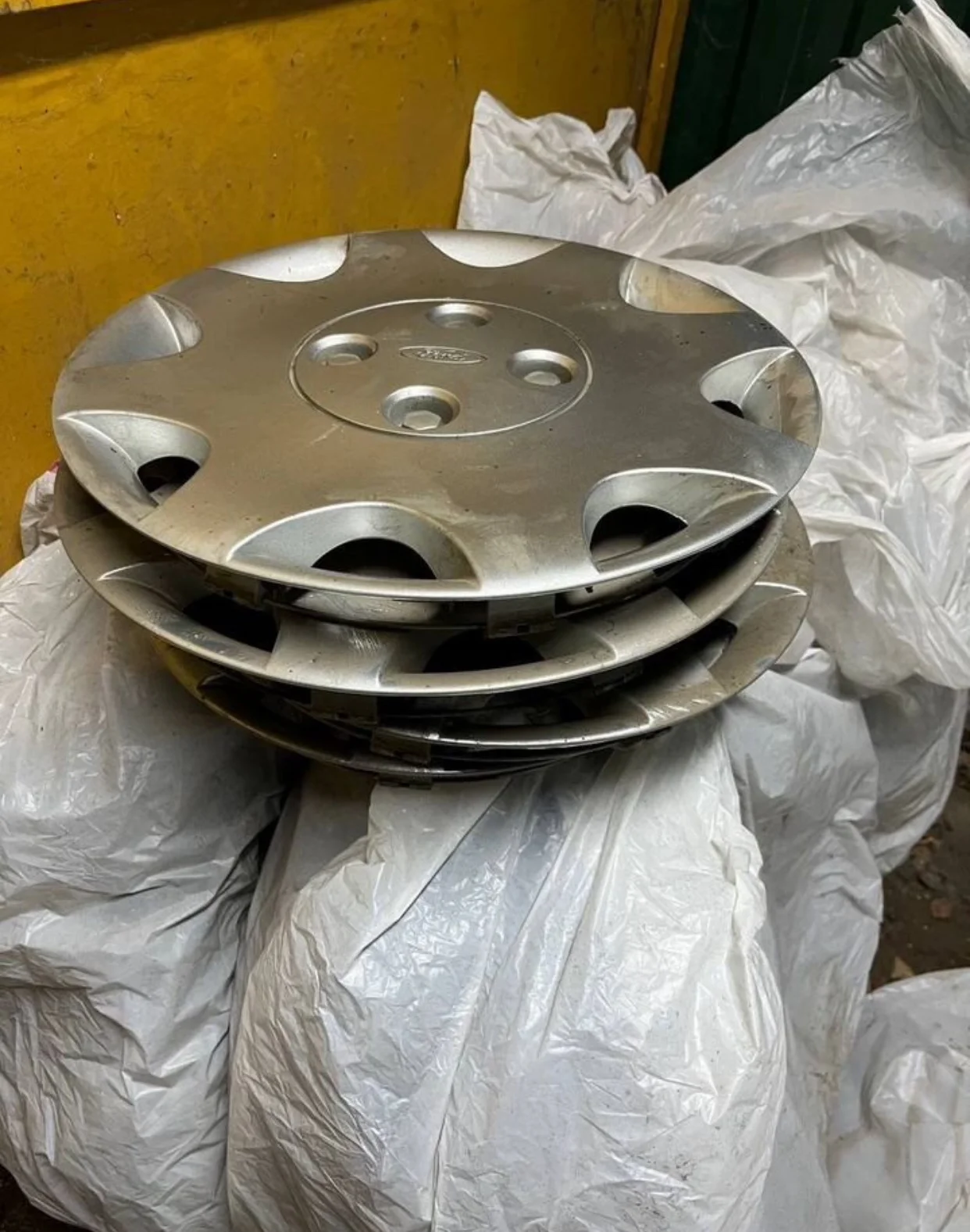Колпаки на Ford Focus r 14 - миниатюра 3