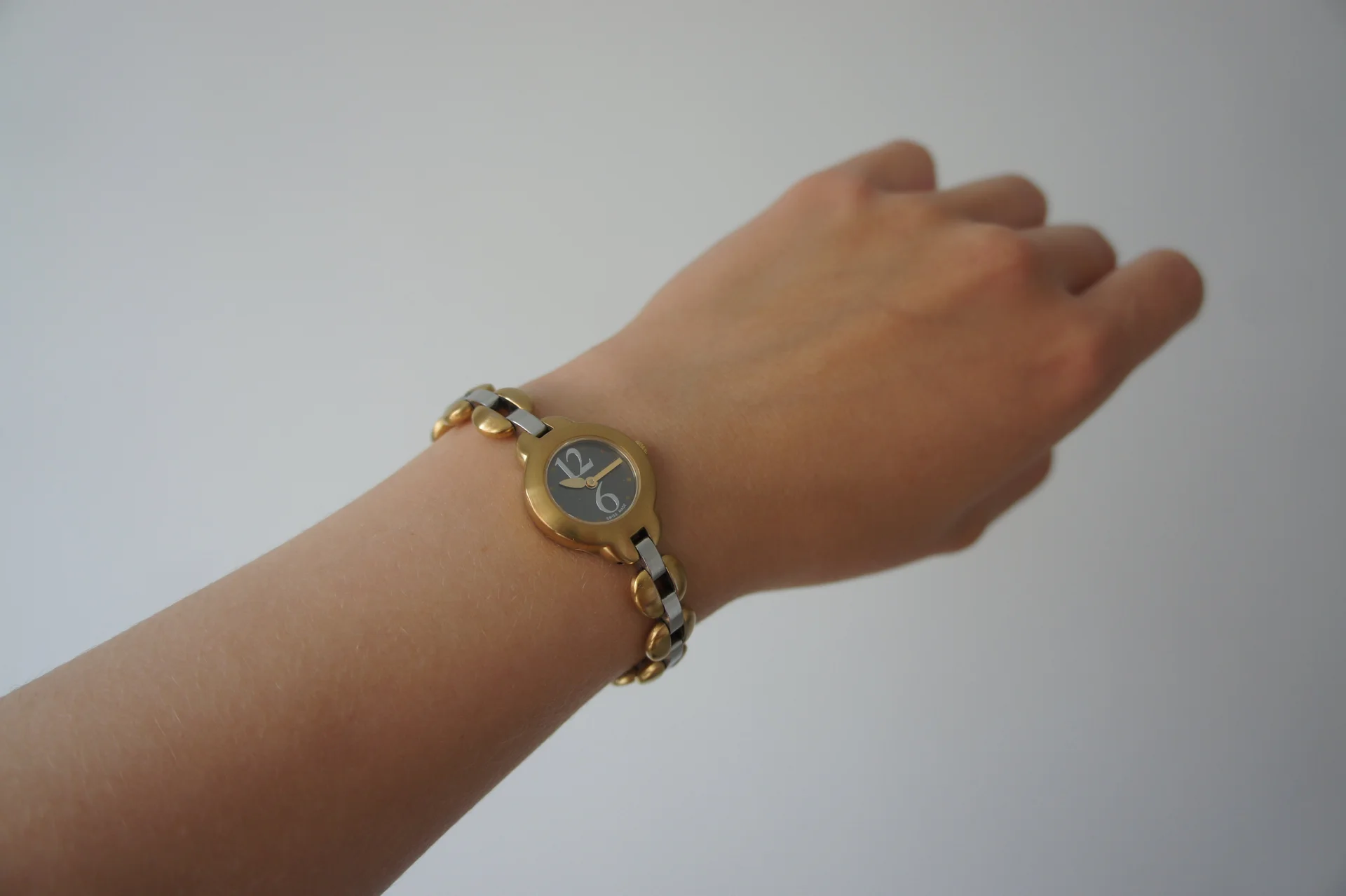 Часы женские TISSOT (Швейцария) наручные - миниатюра 3