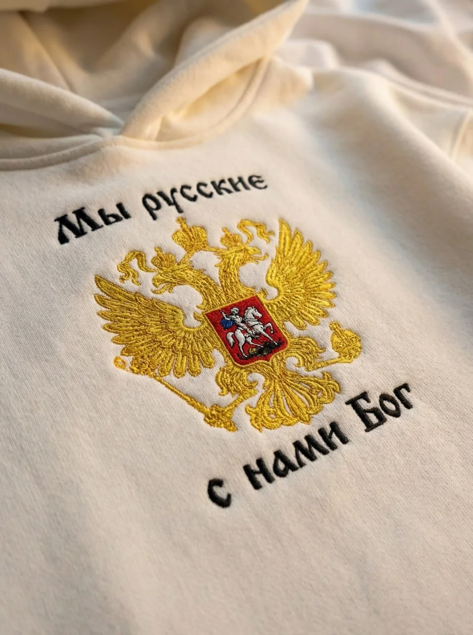 Машинная Вышивка на Одежде по фото - миниатюра 4