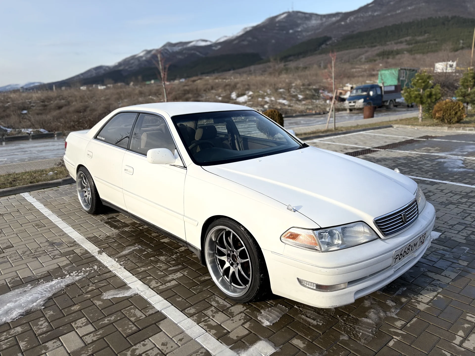 Toyota Mark 2 - миниатюра 4