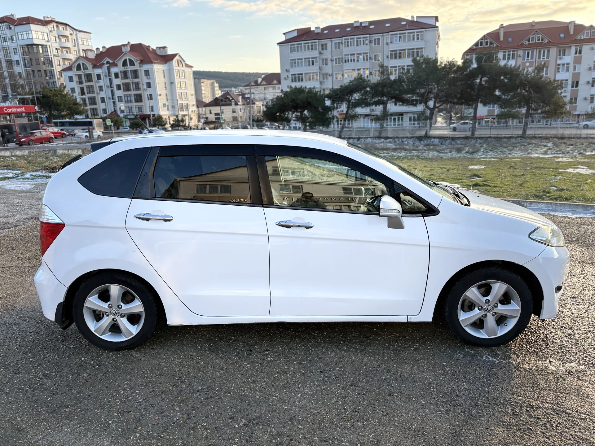 Honda Edix - миниатюра 10