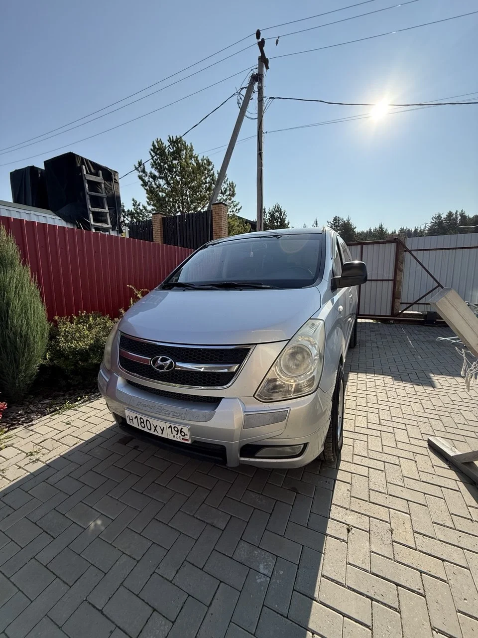 Продается комфортный автомобиль для большой семьи Хундай Гранд Старекс - изображение 1