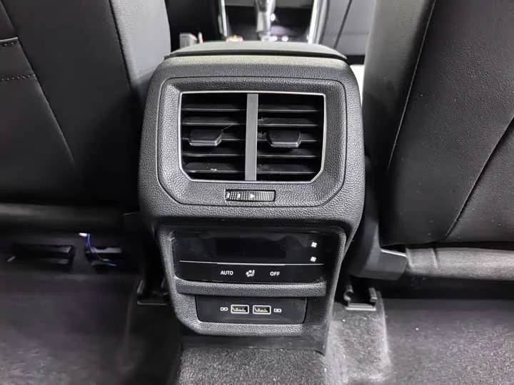 Volkswagen Tayron 2023 из Китая - миниатюра 16