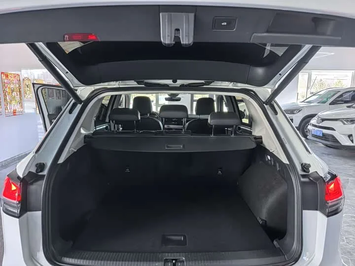 Volkswagen Tayron 2023 из Китая - миниатюра 17