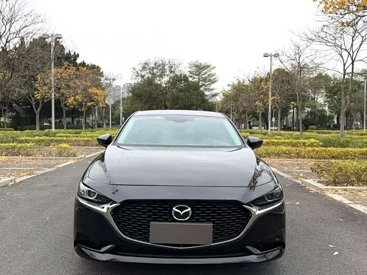 Mazda 3 Axela 2021 из Китая - миниатюра 2