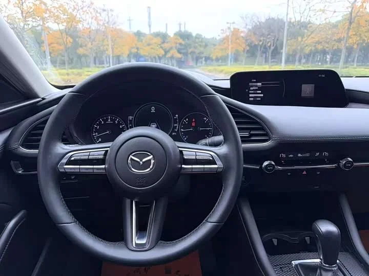 Mazda 3 Axela 2021 из Китая - миниатюра 9