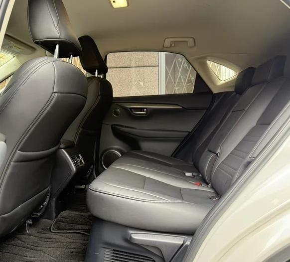 Lexus NX200 - миниатюра 10