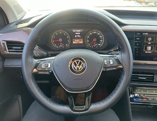 Volkswagen Tharu - миниатюра 13