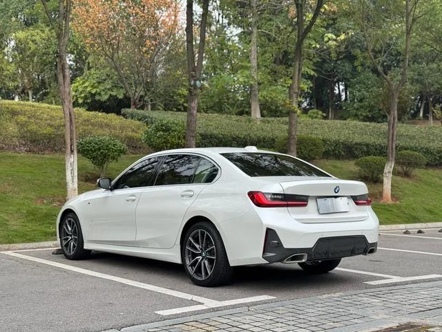 BMW 3e Series - миниатюра 4