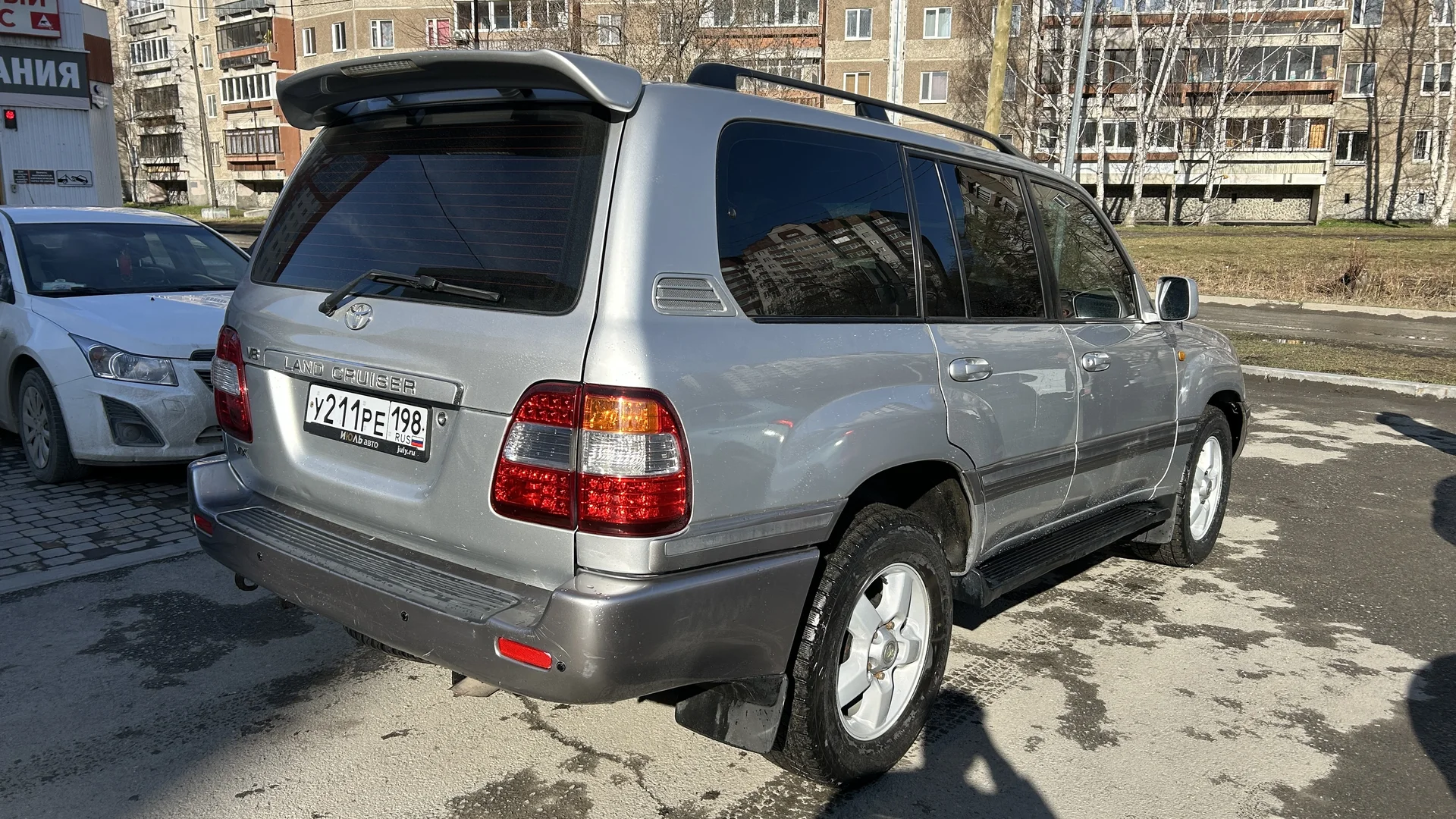 Toyota Land Cruiser 100 рестайлинг - миниатюра 3