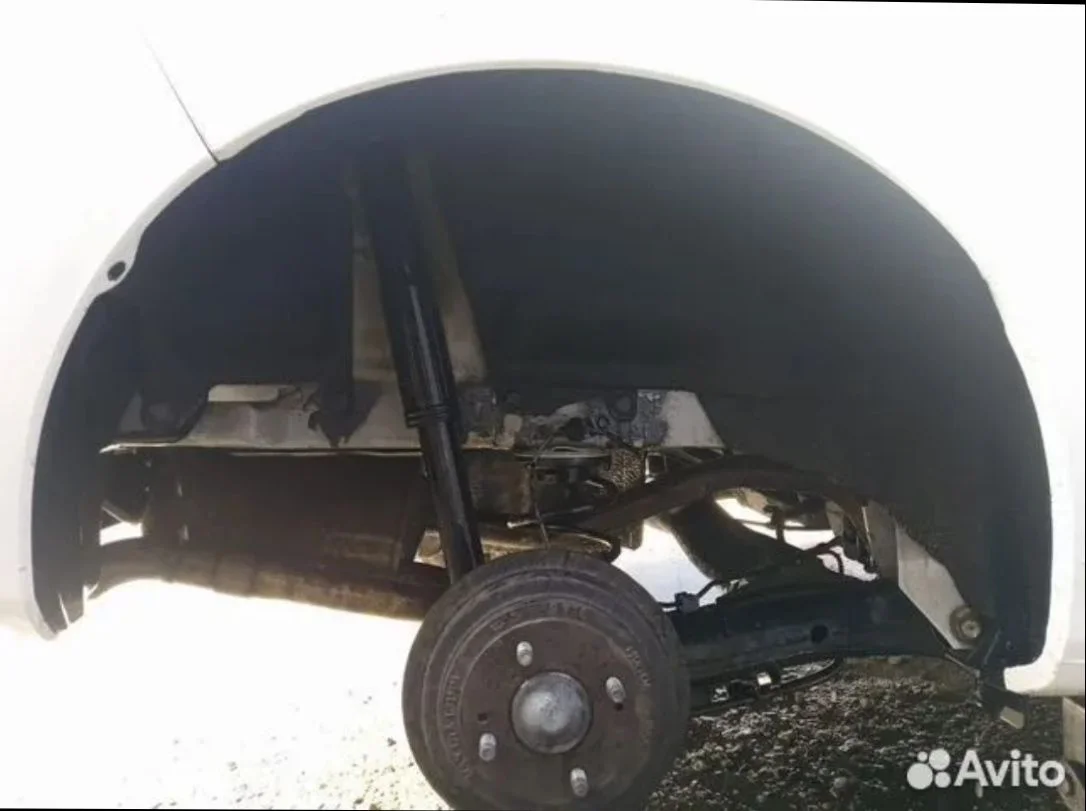 Задние подкрылки Honda Fit - миниатюра 4