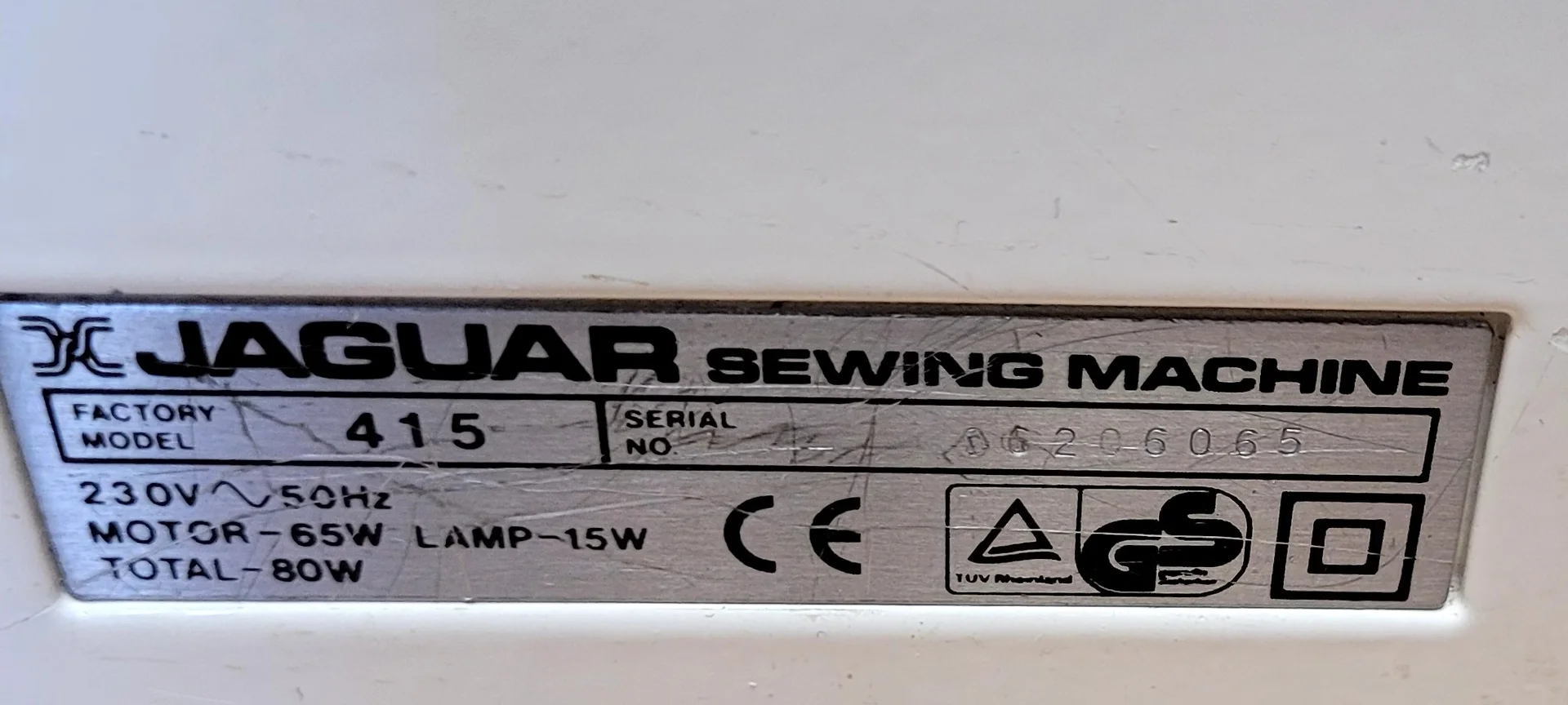 Швейная машинка jaguar super - миниатюра 3