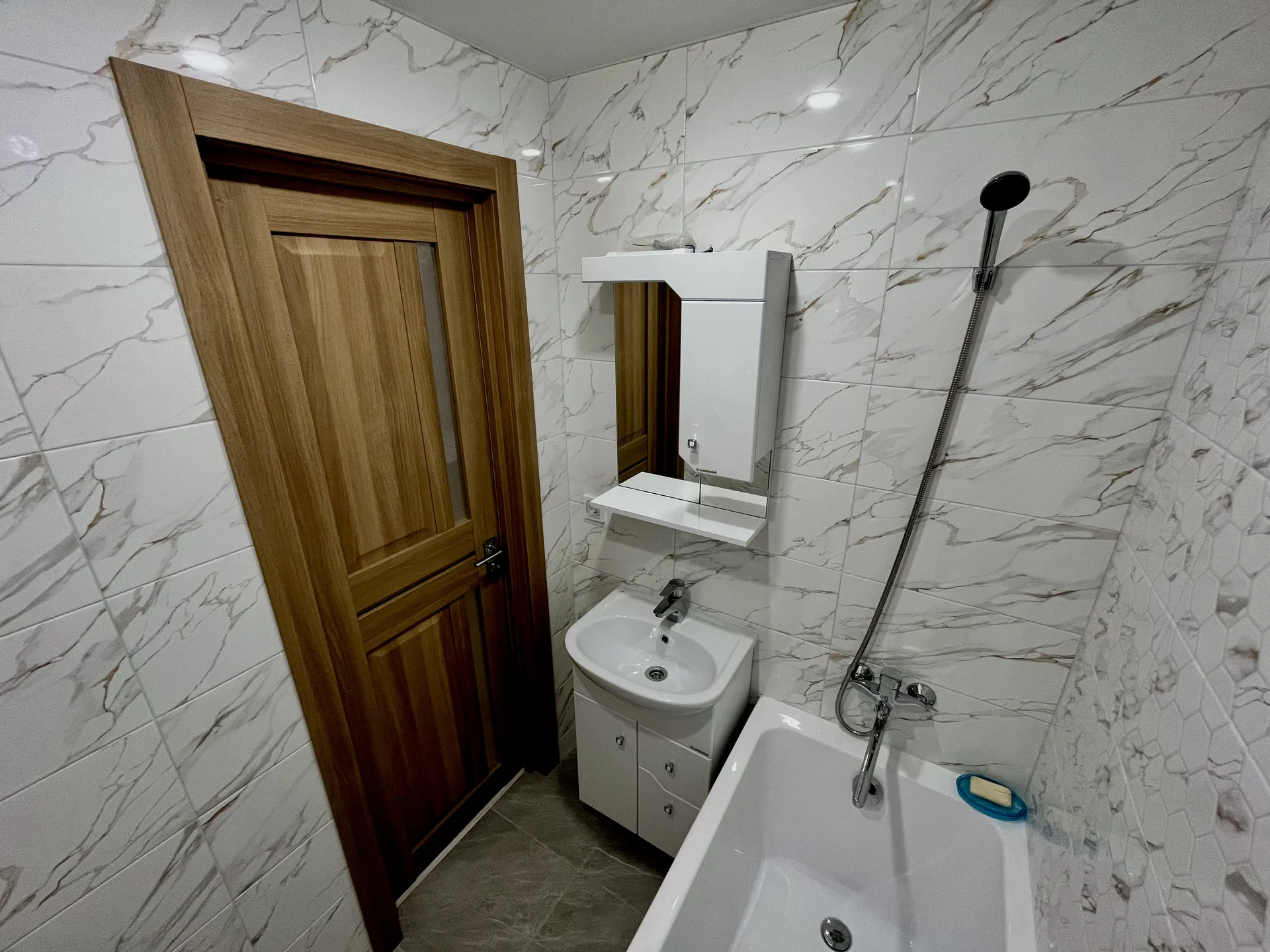 Продам 4х ком квартиру - миниатюра 14