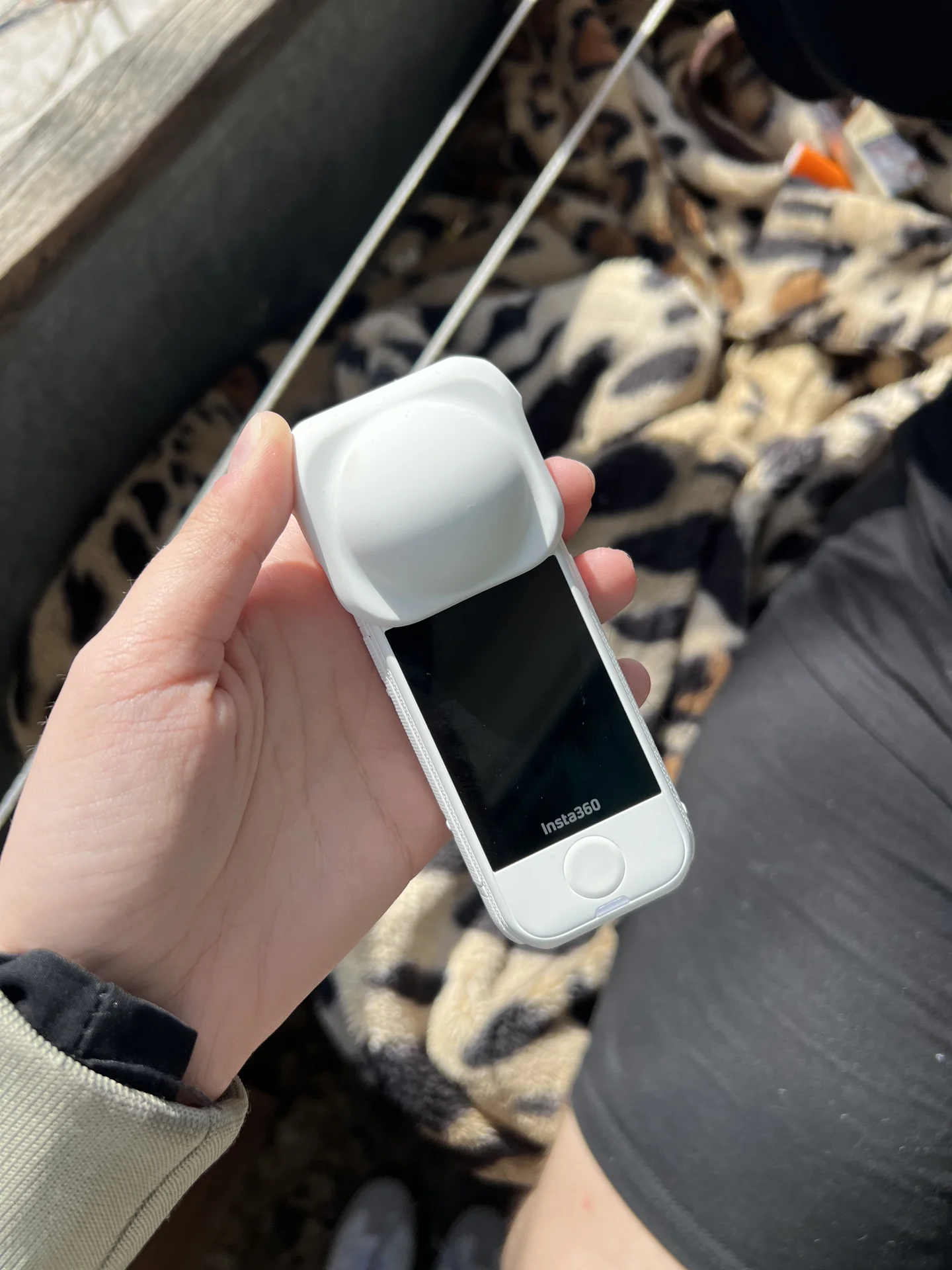 Insta360 X4 новая + гарантия + аксессуары - миниатюра 5