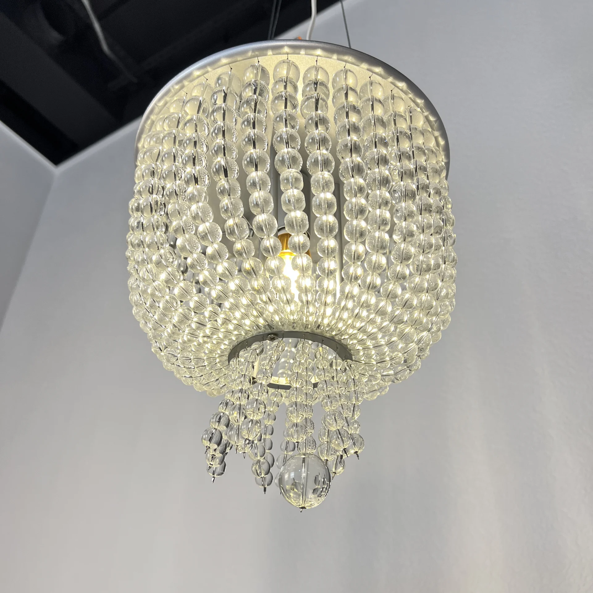 Потолочная люстра Jacqueline White Sconce - миниатюра 8